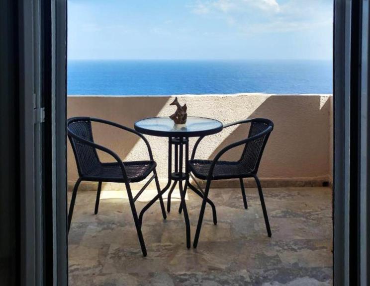 Achlia Hotel Buitenkant foto