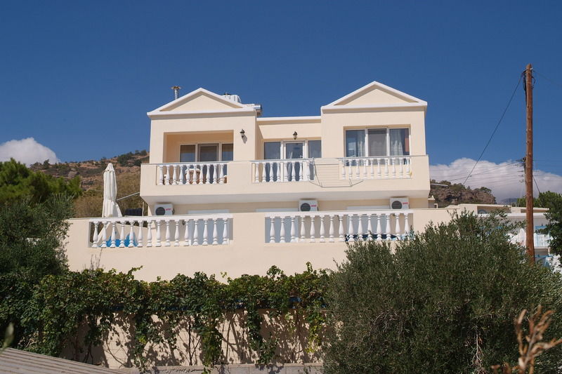 Achlia Hotel Buitenkant foto